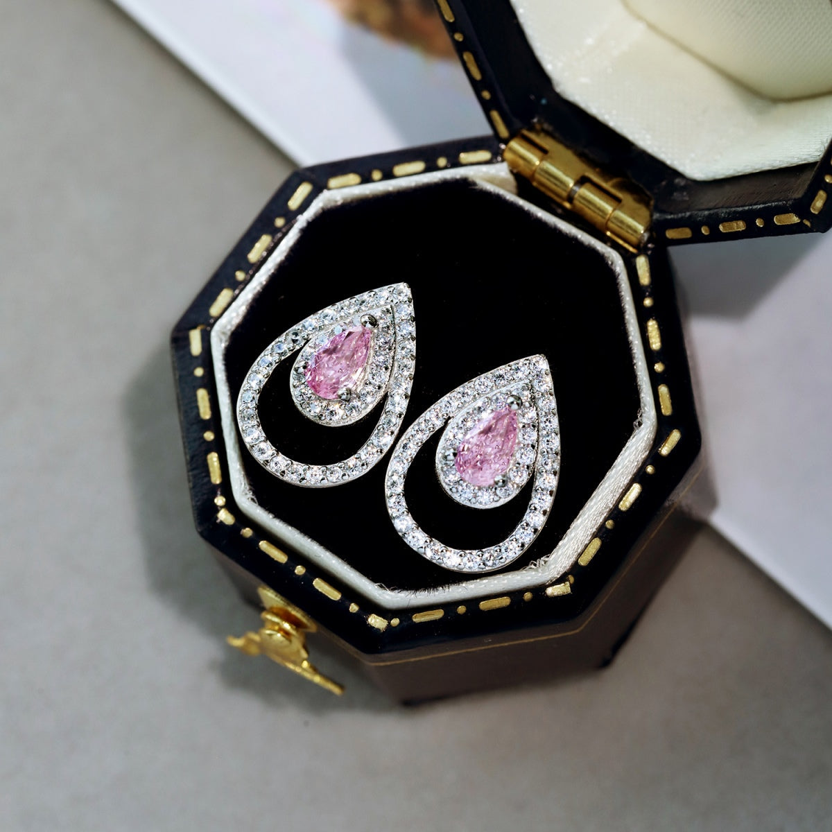 [Max Jewelry ]Sparkling Delicate Water Drop Shape Daily Earrings