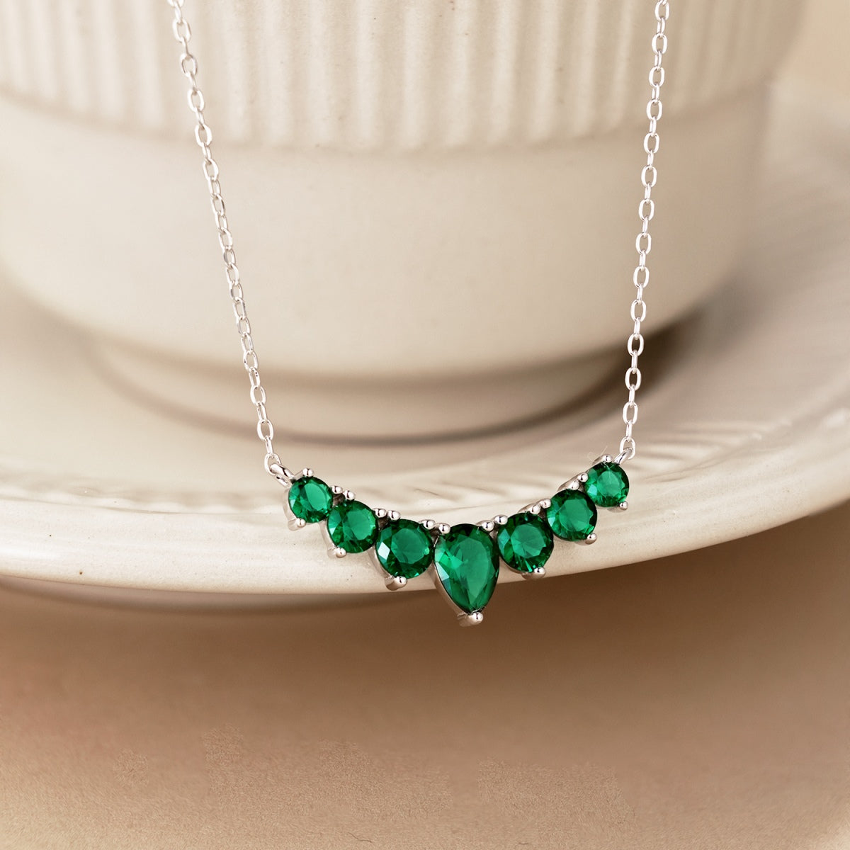 [Max Jewelry ]Dainty Colorful Heart Necklace
