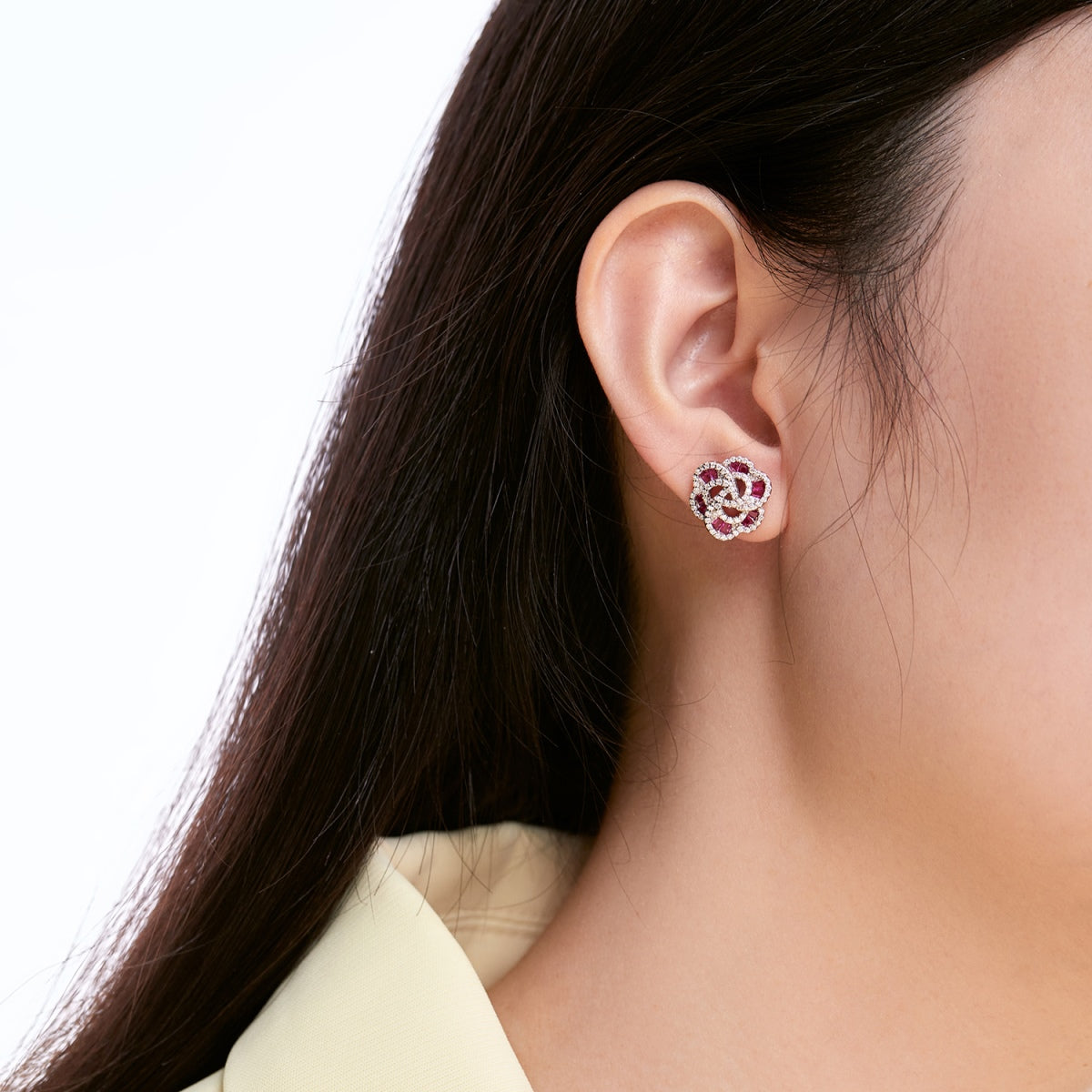 [Max Jewelry ]Exquisite Flower Shape Daily Earrings