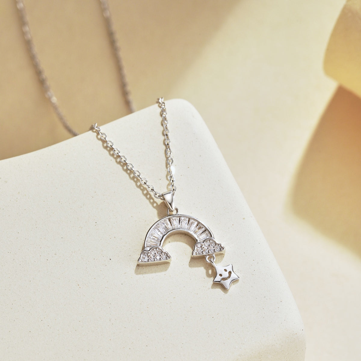 [Max Jewelry ]Unique Rainbow Star Necklace