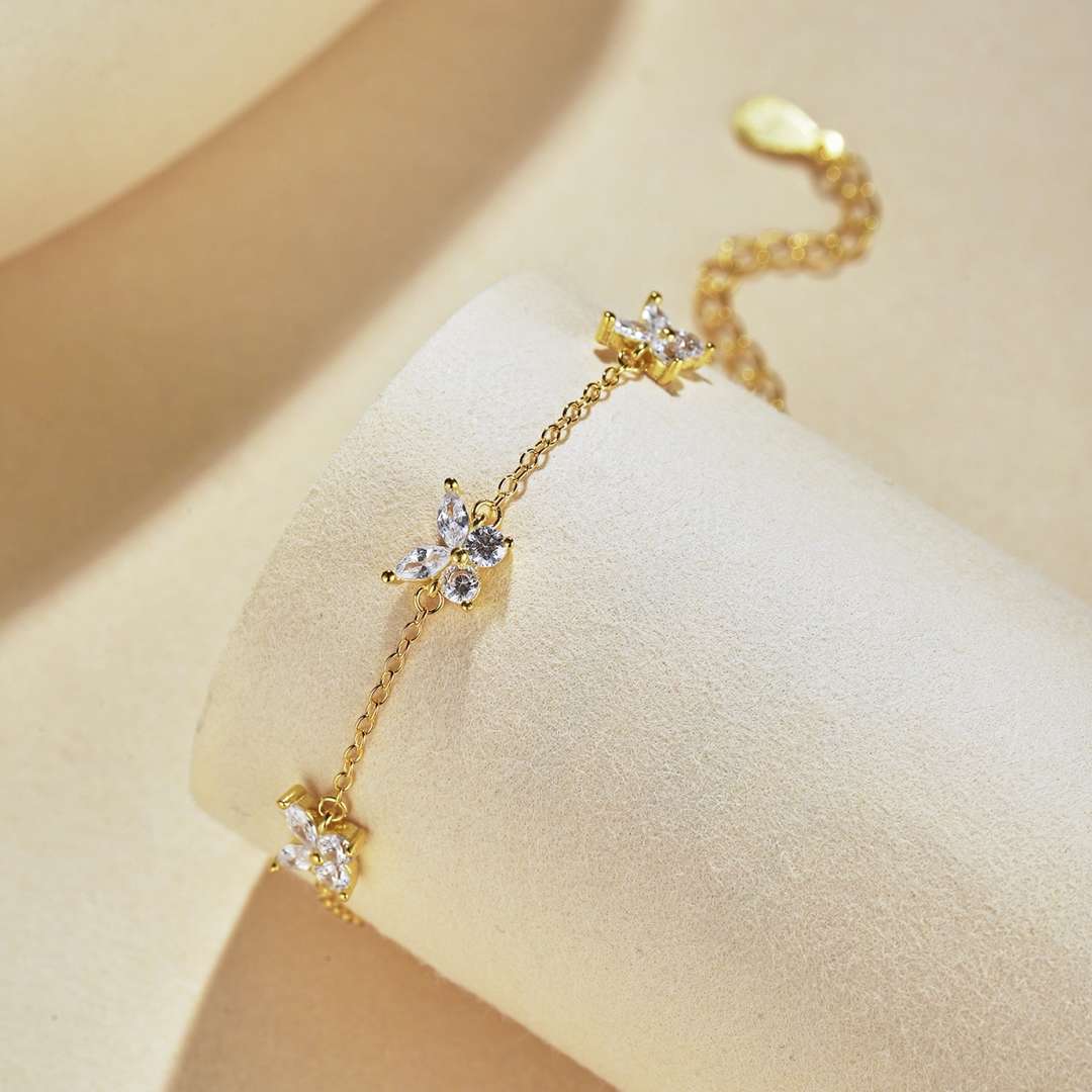 [Max Jewelry ]Radiant Butterfly Shape Necklace