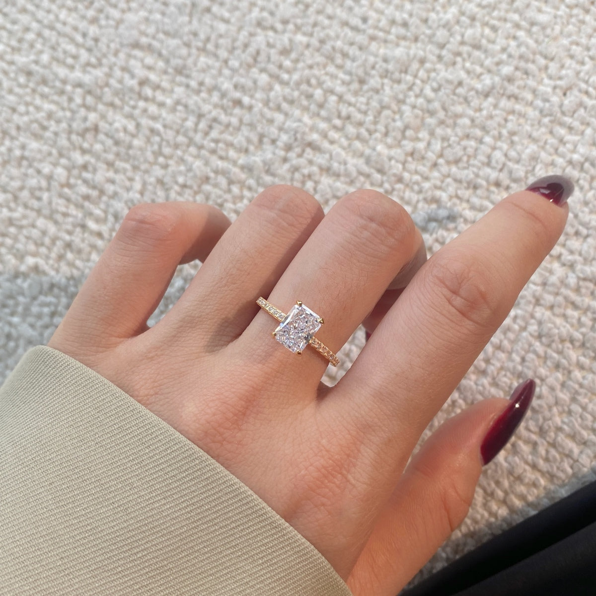 [Max Jewelry ]2.0 Carat Dazzling Sparkling Radiant Cut Party Ring