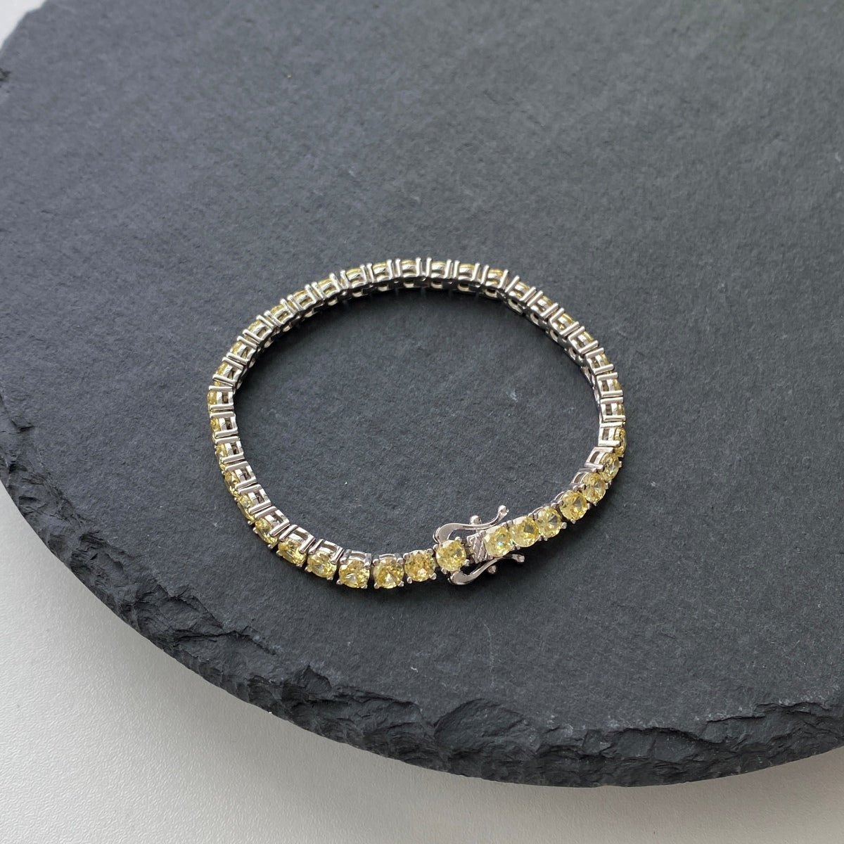 [Max Jewelry ]Ornate Dazzling Round Cut Tennis Bracelet
