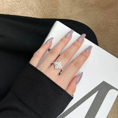 [Max Jewelry ]Luxurious Colorful Flower Shape Banquet Ring