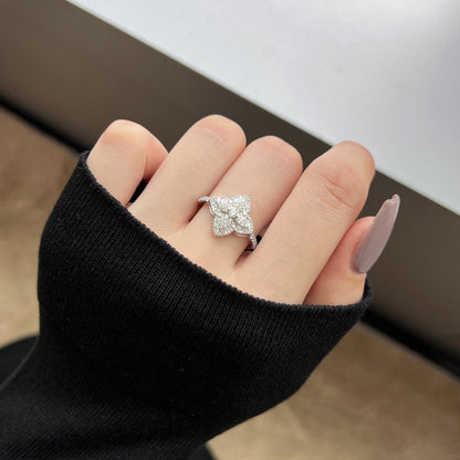 [Max Jewelry ]Luxurious Colorful Flower Shape Banquet Ring
