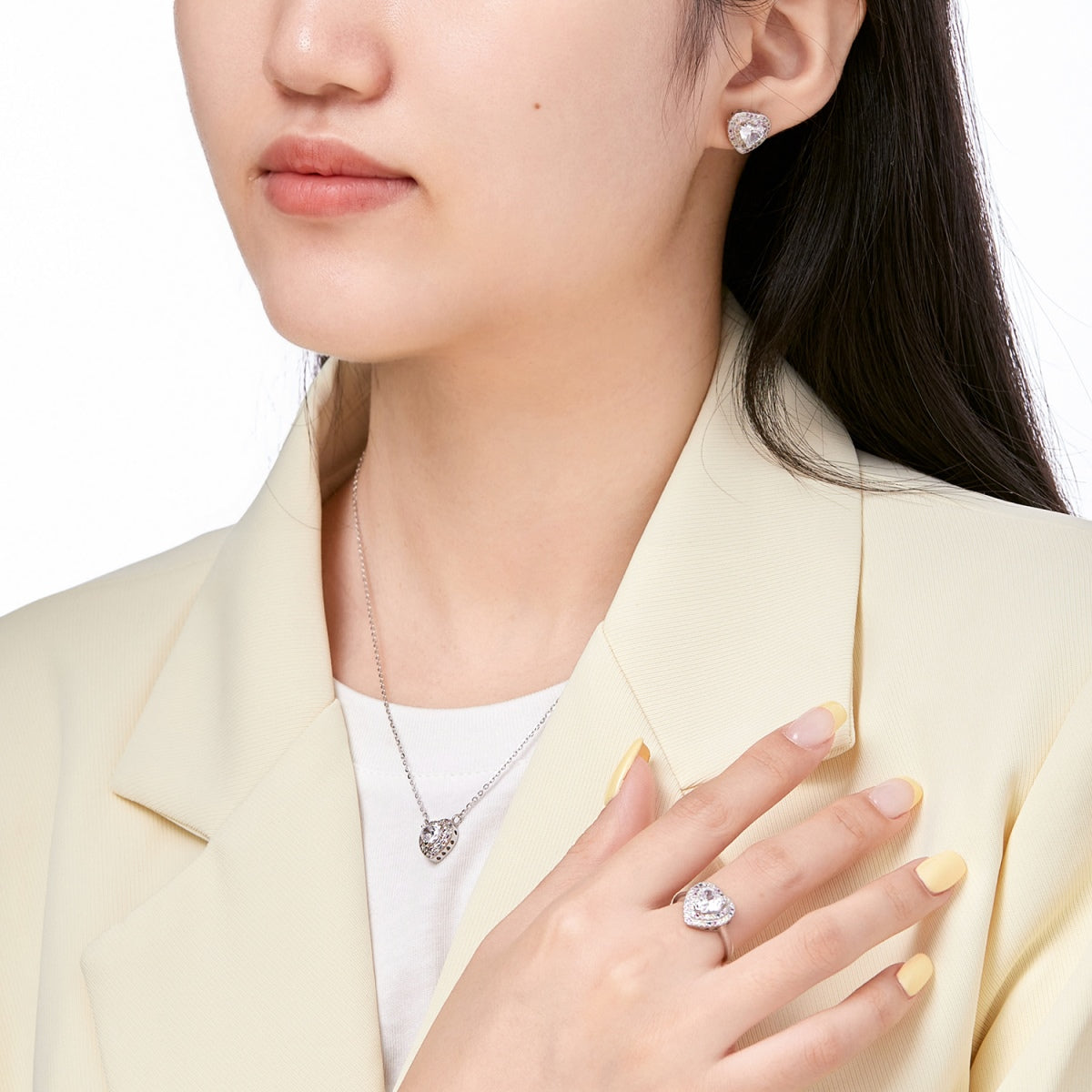 [Max Jewelry ]Delicate Ebullient Heart Shape Wedding Ring