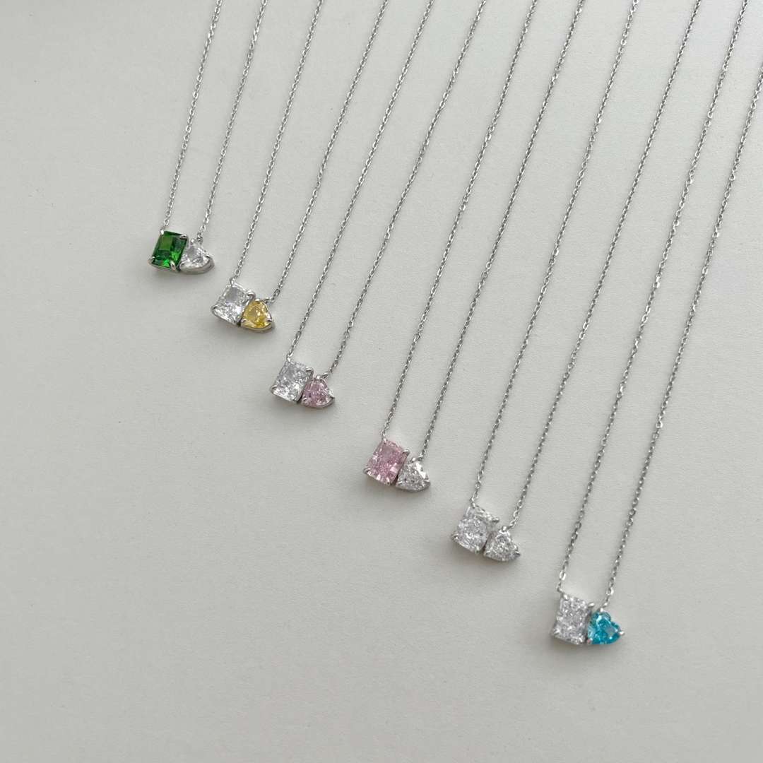 [Max Jewelry ]Dazzling Square & Heart Shape Necklace