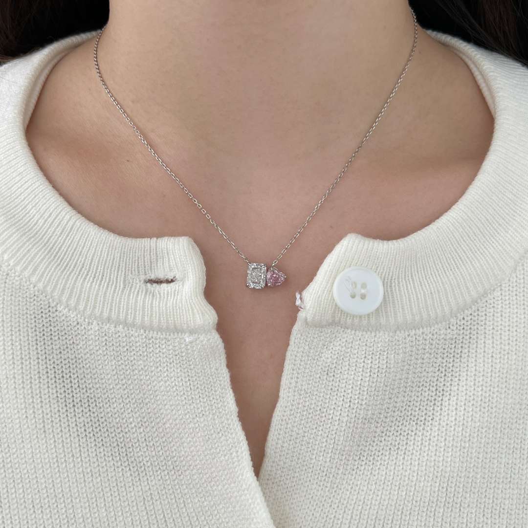 [Max Jewelry ]Dazzling Square & Heart Shape Necklace