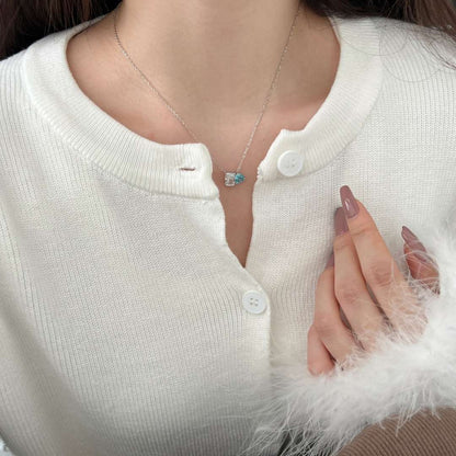 [Max Jewelry ]Dazzling Square & Heart Shape Necklace