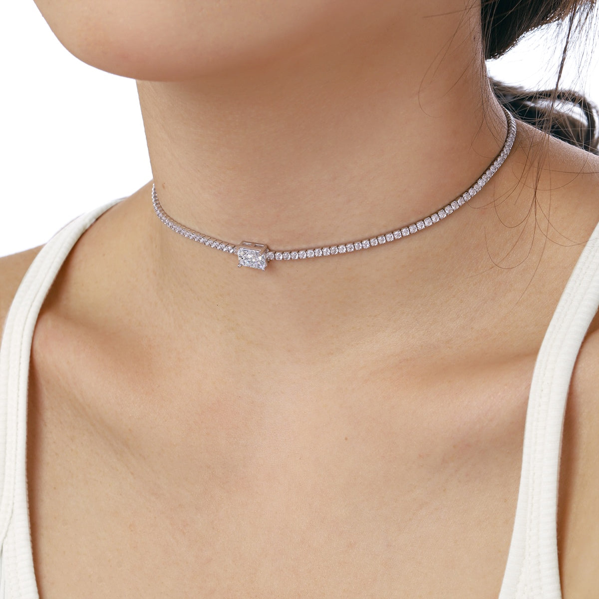 [Max Jewelry ]2.0 carat Ornate Emerald Cut Necklace