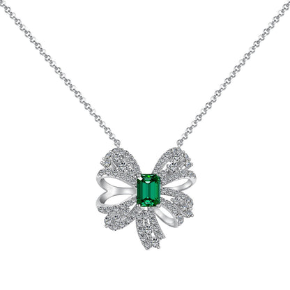 [Max Jewelry ]Luxurious Flower Shape Emerald Cut Necklace
