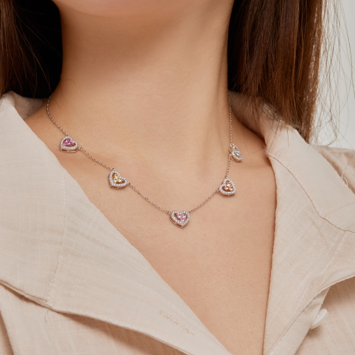 [Max Jewelry ]Sparkling Five Heart Necklace