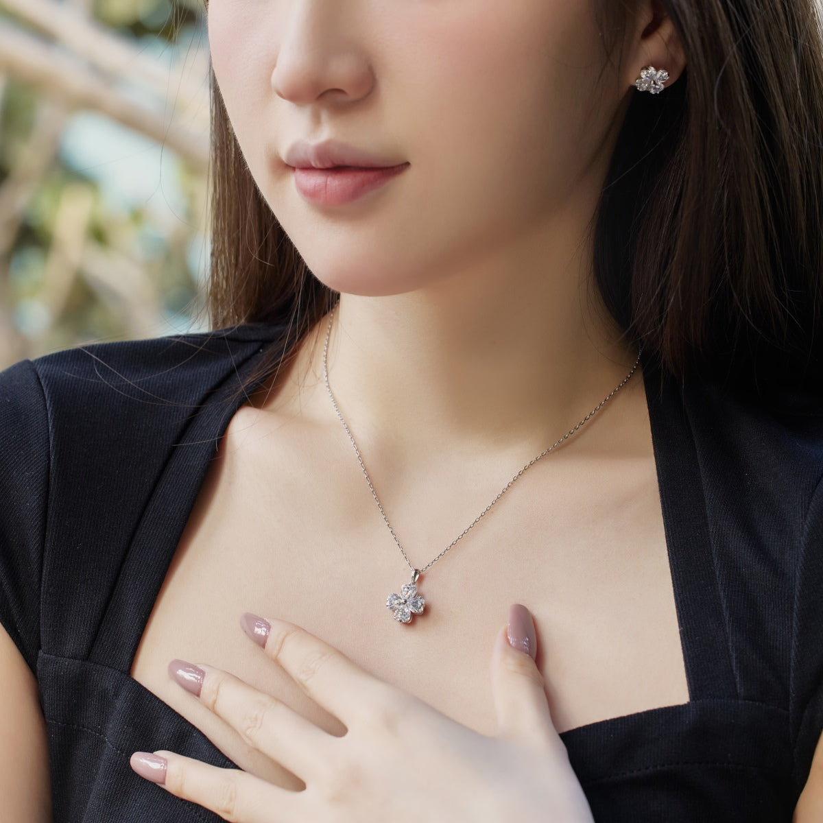 [Max Jewelry ]Heart-Shaped Four-Leaf Clover Bead Necklace