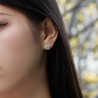 [Max Jewelry ]Four-Leaf Clover Ball Earrings