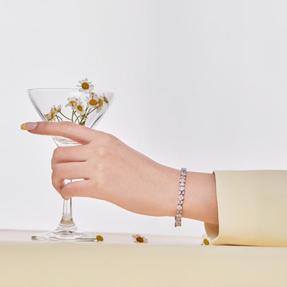 [Max Jewelry ]Dazzling Radiant Multi Cut Daily Bracelet