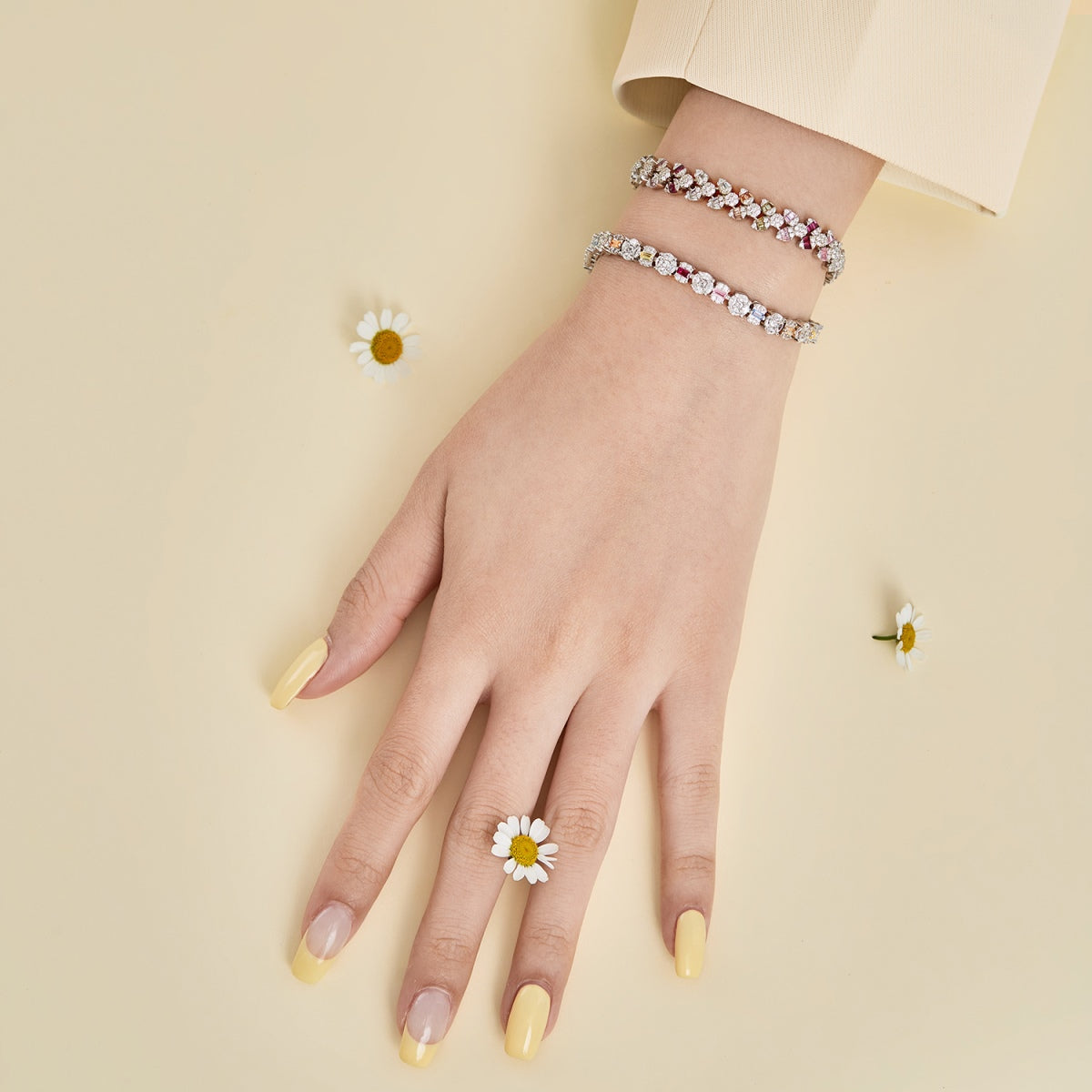 [Max Jewelry ]Dazzling Radiant Multi Cut Daily Bracelet
