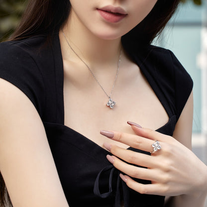 [Max Jewelry ]Four-Leaf Clover And Eight-Pointed Star Necklace