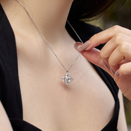 [Max Jewelry ]Four-Leaf Clover And Eight-Pointed Star Necklace