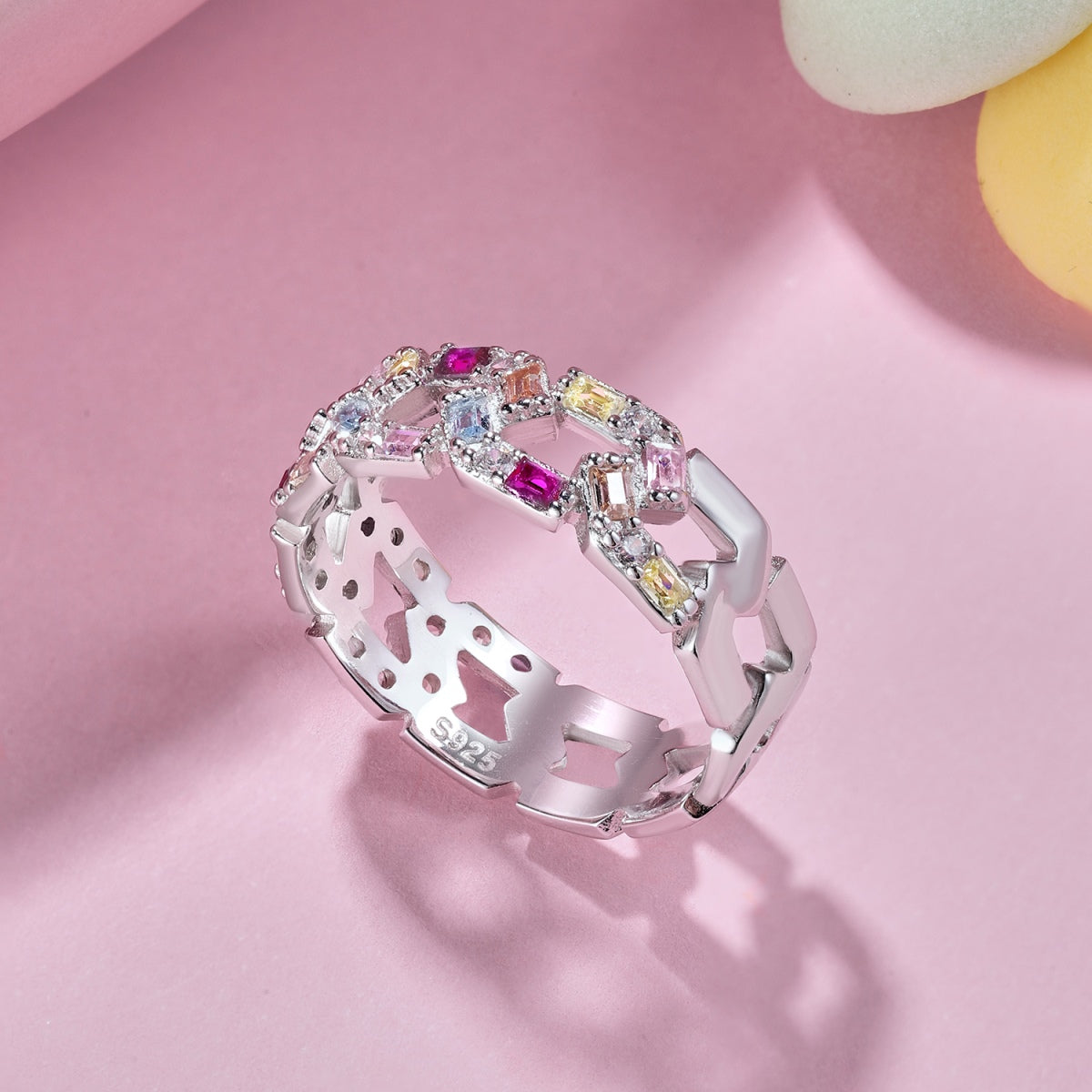[Max Jewelry ]Sparkling Vibrant Emerald Cut Daily Ring