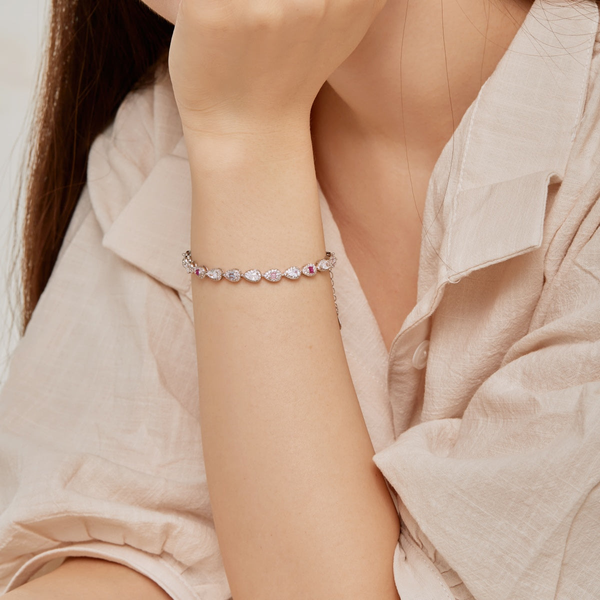 [Max Jewelry ]0.25 Carat Radiant Water Drop Shape Daily Bracelet