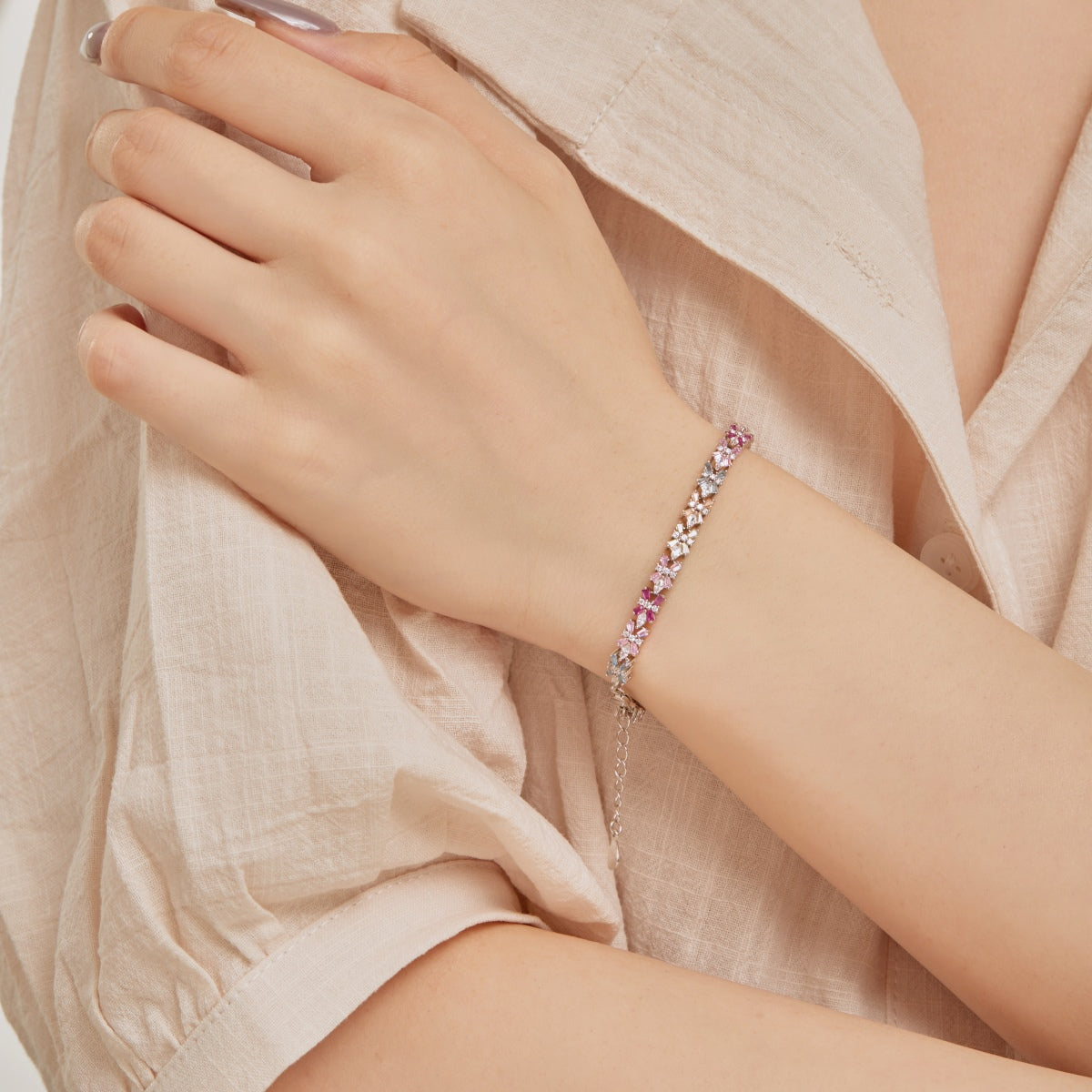 [Max Jewelry ]Unique Colorful Butterfly Shape Party Bracelet