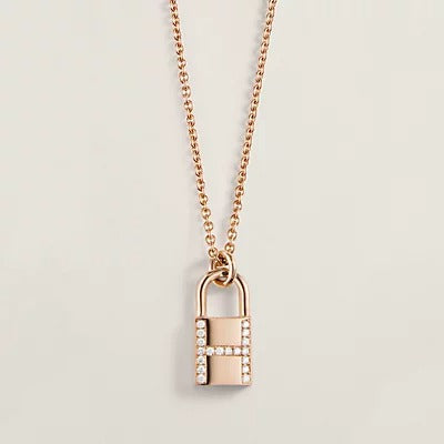 [Max Jewelry ]HM ADVANCED NICHE LOCK HEAD NECKLACE DIAMONDS