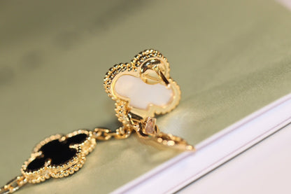 [Max Jewelry ]CLOVER EARRINGS GOLD ONYX MOP 3 MOTIF