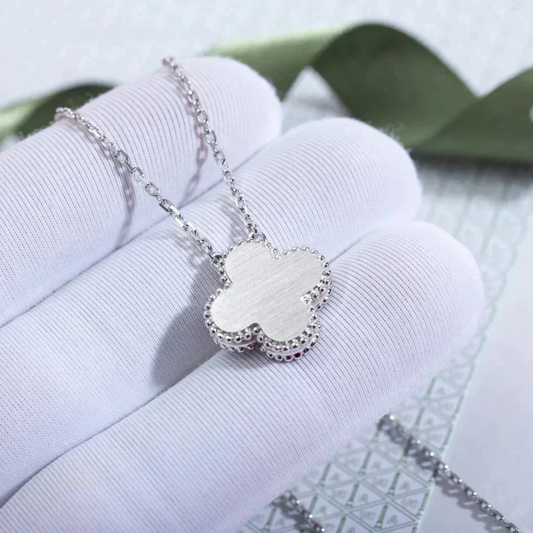 [Max Jewelry ]CLOVER  15MM DIAMOND LASER NECKLACE SILVER
