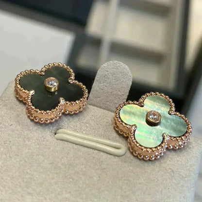 [Max Jewelry ]CLOVER MEDIUM 1 MOTIFS GRAY MOP  DIAMOND EARRINGS