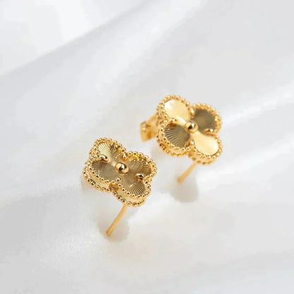[Max Jewelry ]CLOVER MEDIUM 1 MOTIFS LASER EARRINGS