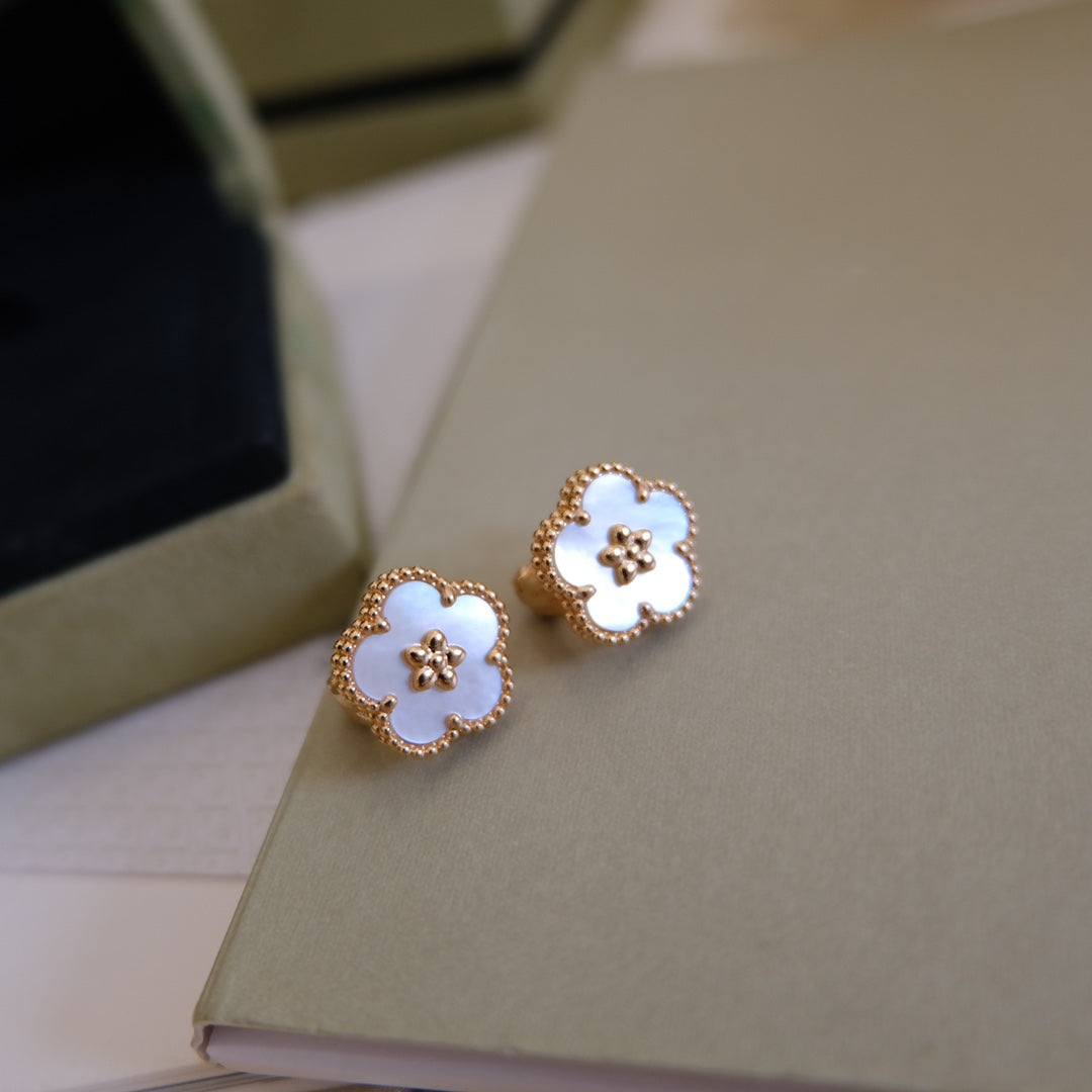 [Max Jewelry ]LUCKY PINK GOLD WHITE MOP EARRINGS