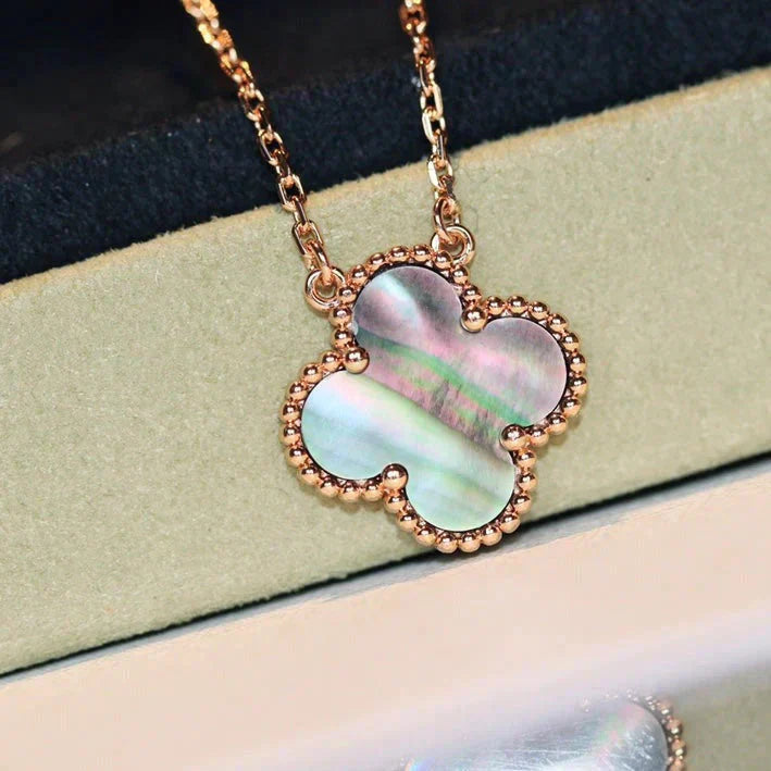[Max Jewelry ]CLOVER 15MM  GRAY MOTHER OF PEARL NECKLACE