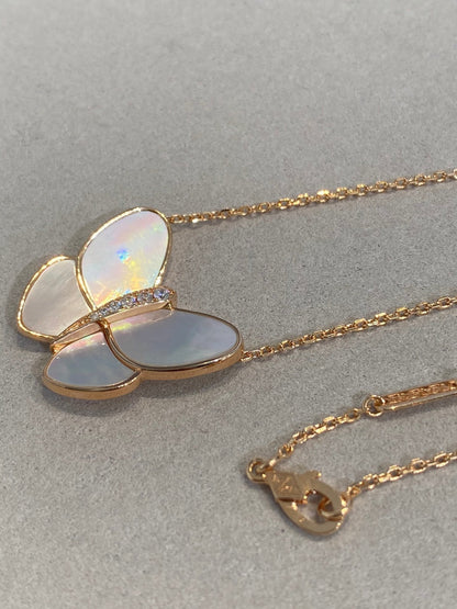 [Max Jewelry ]BUTTERFLY GOLD MOP DIAMOND NECKLACE