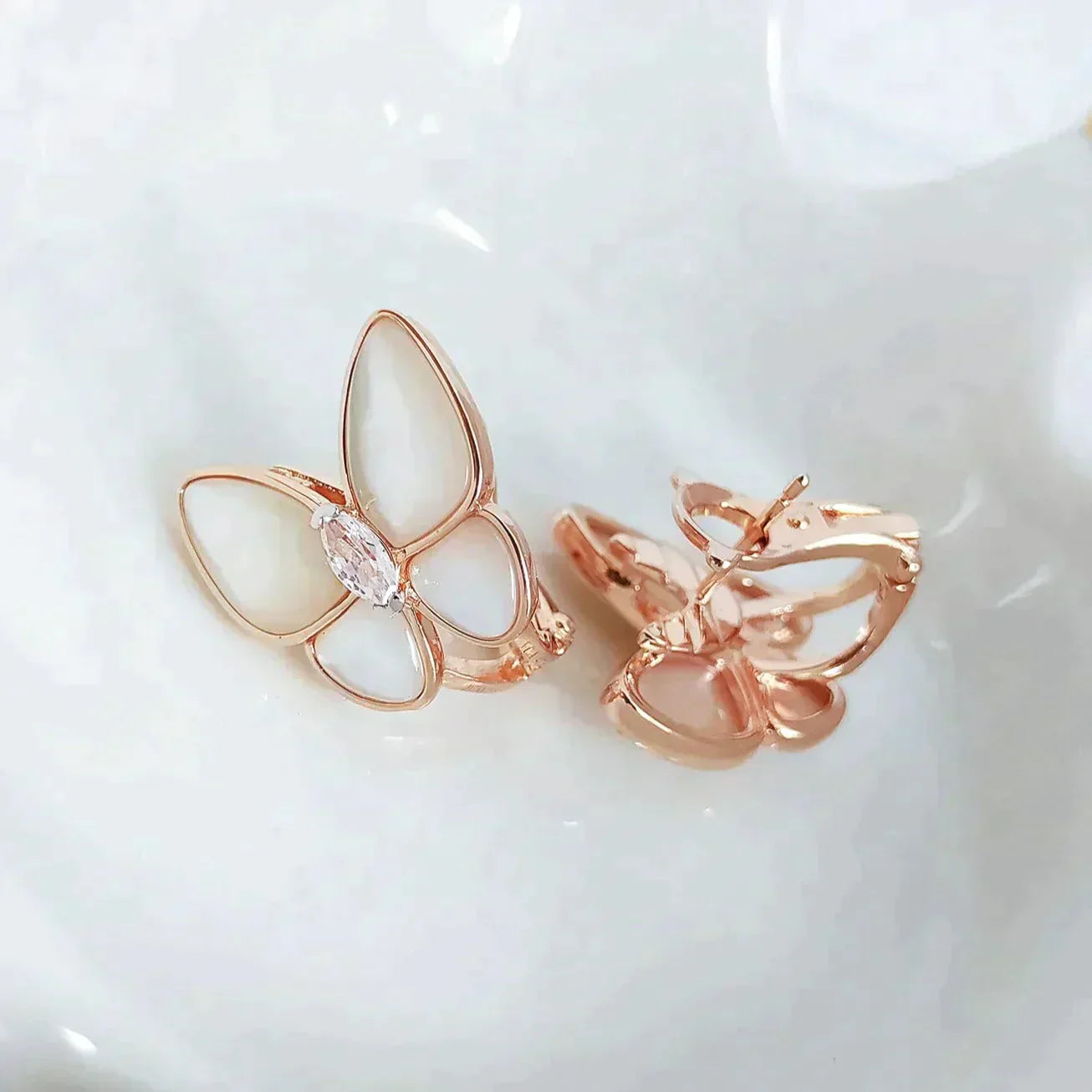 [Max Jewelry ]BUTTERFLY MOP DIAMOND EARRINGS