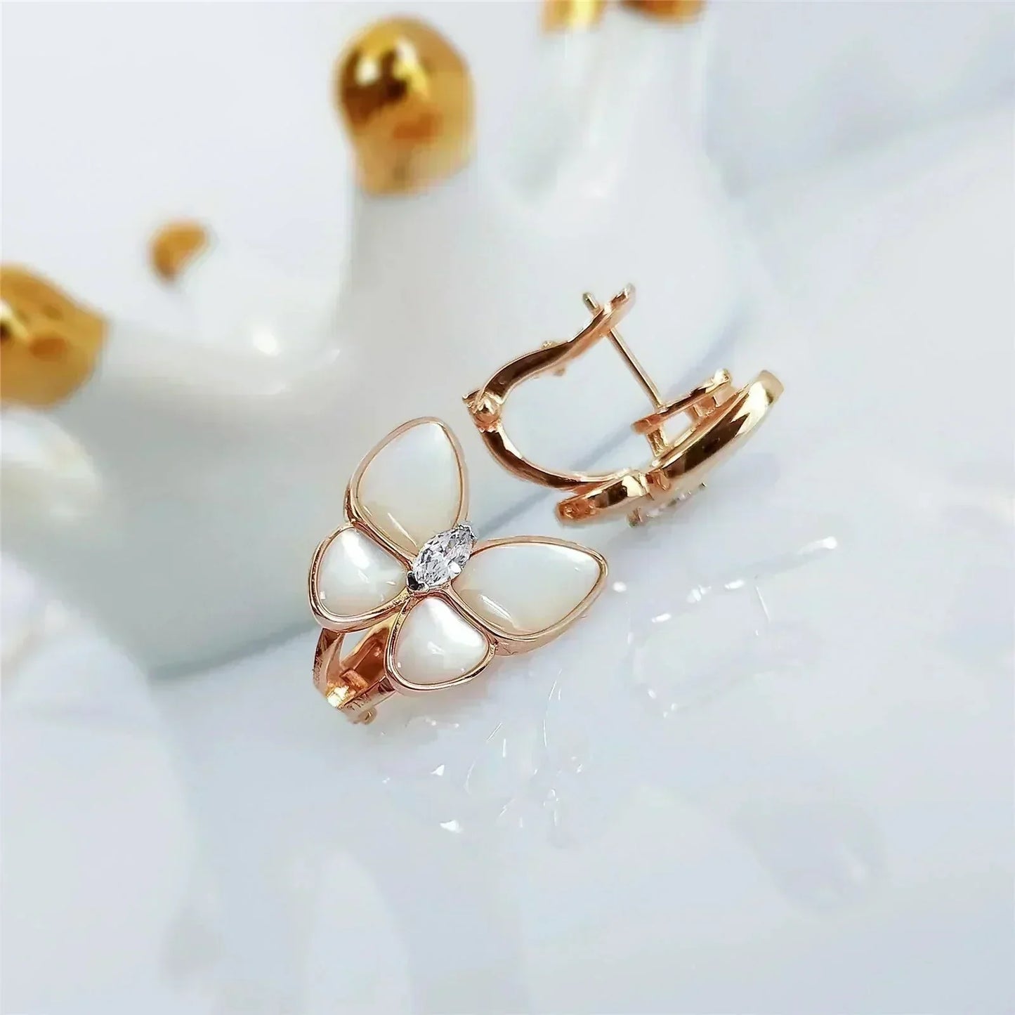 [Max Jewelry ]BUTTERFLY MOP DIAMOND EARRINGS