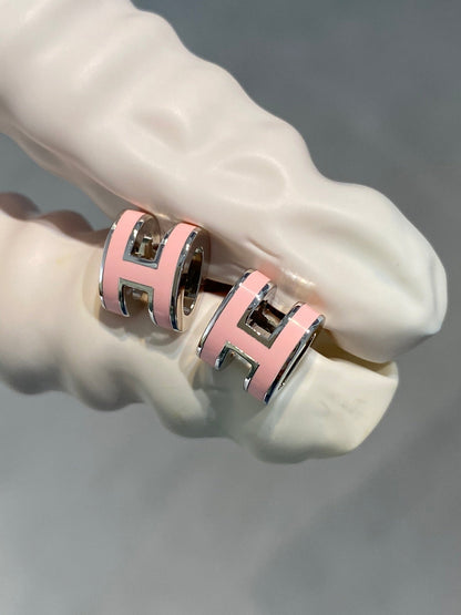 [Max Jewelry ]MINI POP H SILVER EARRINGS PINK
