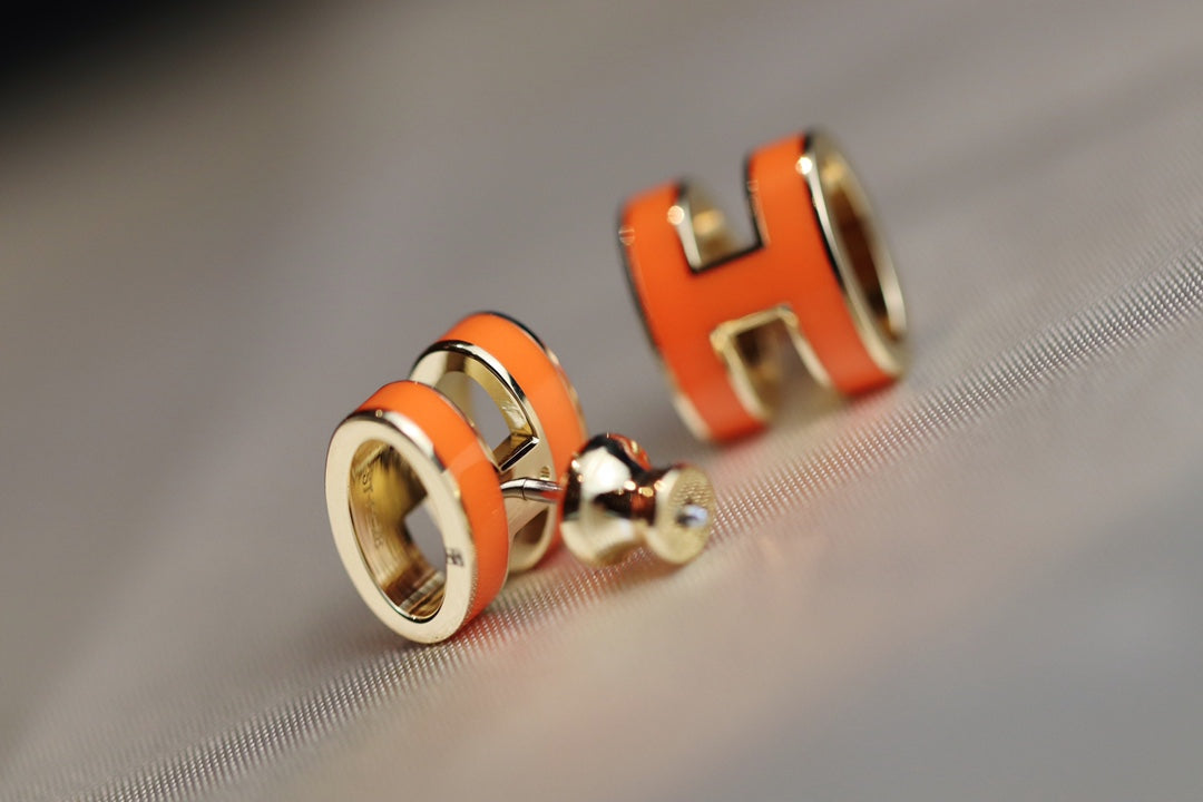 [Max Jewelry ]MINI POP H EARRINGS ORANGE