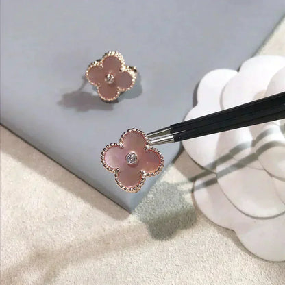 [Max Jewelry ]CLOVER MEDIUM 1 MOTIFS  PINK MOP DIAMOND EARRINGS