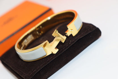 [Max Jewelry ]H LIGHT BLUE BRACELET
