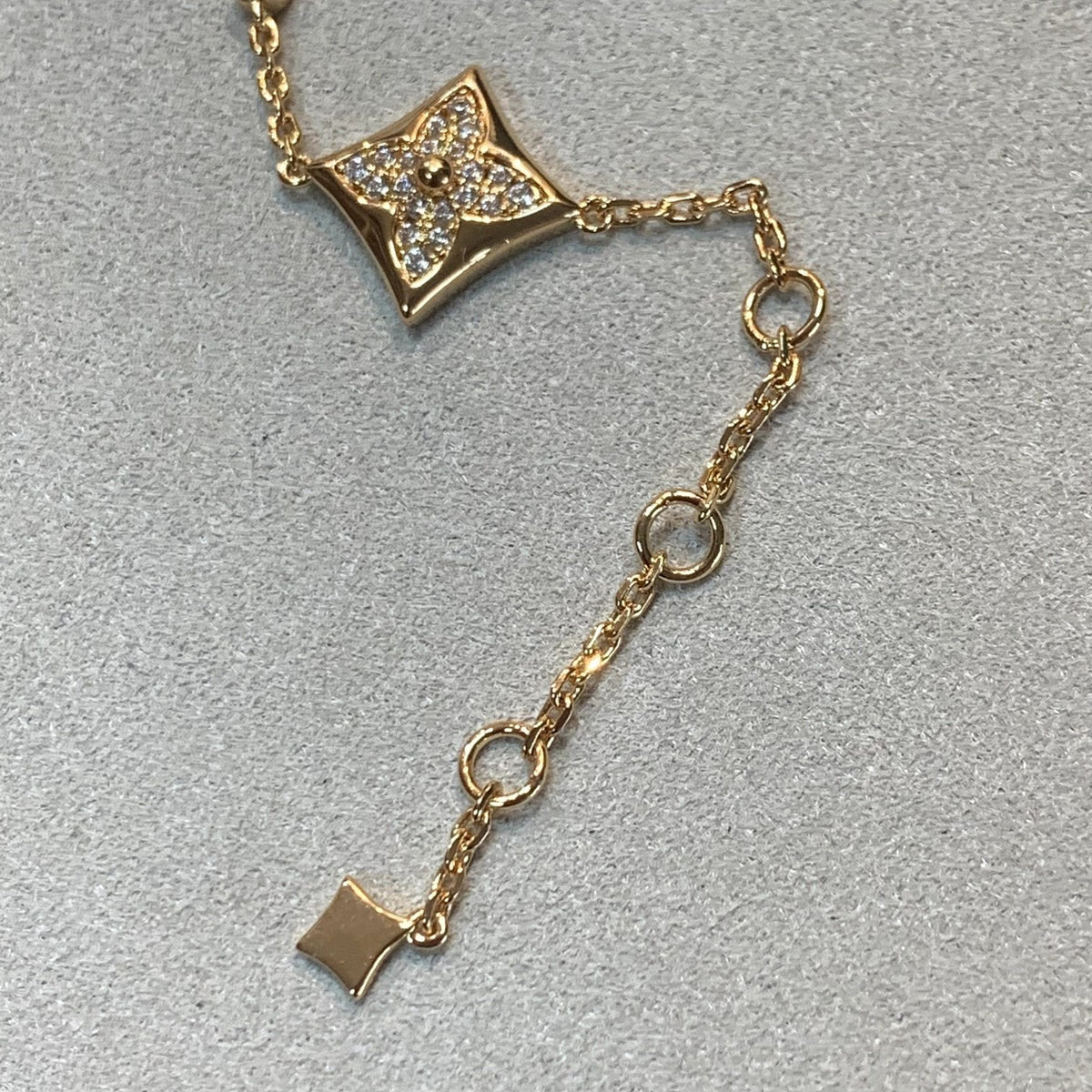 [Plus&Max]STAR AND SUN 4 MOTIFS GOLD DIAMONDS BRACELET