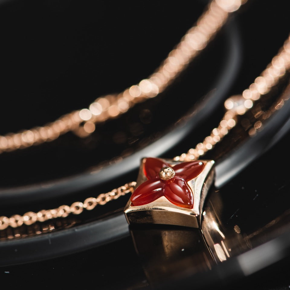 [Max Jewelry ]STAR NECKLACE PINK GOLD 1 DIAMOND