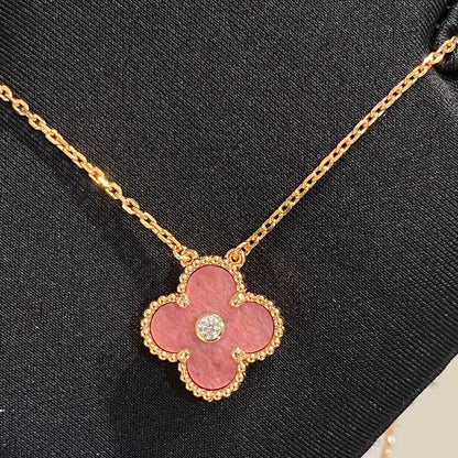 [Max Jewelry ]CLOVER 15MM DIAMOND RHODONITE NECKLACE