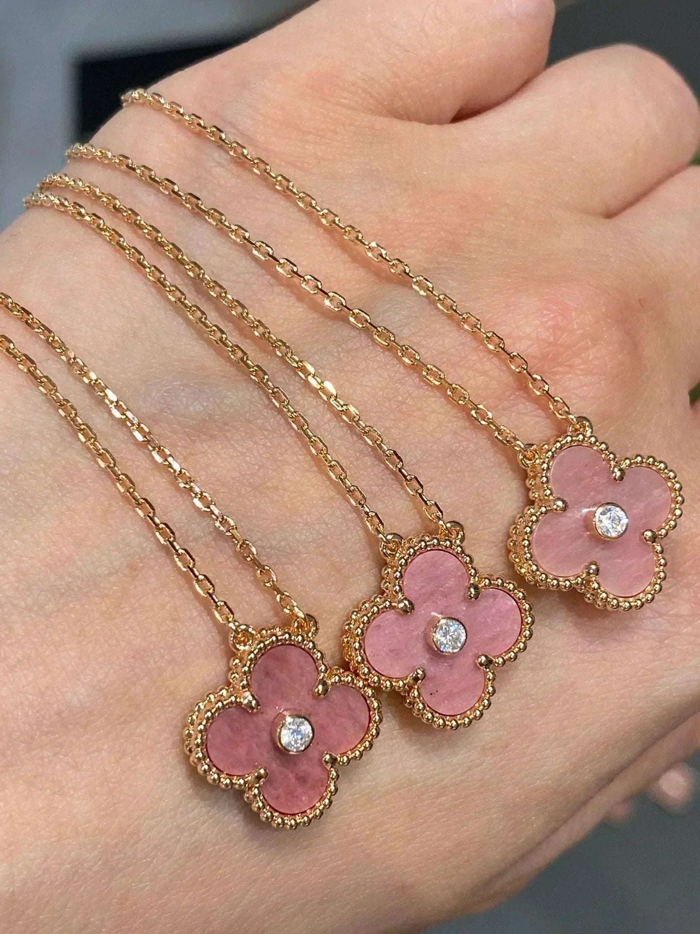 [Max Jewelry ]CLOVER 15MM DIAMOND RHODONITE NECKLACE