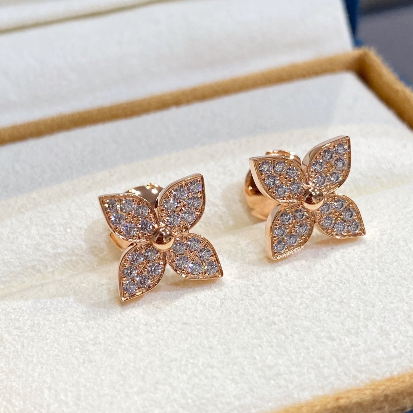 [Max Jewelry ]STAR DIAMOND EARRINGS