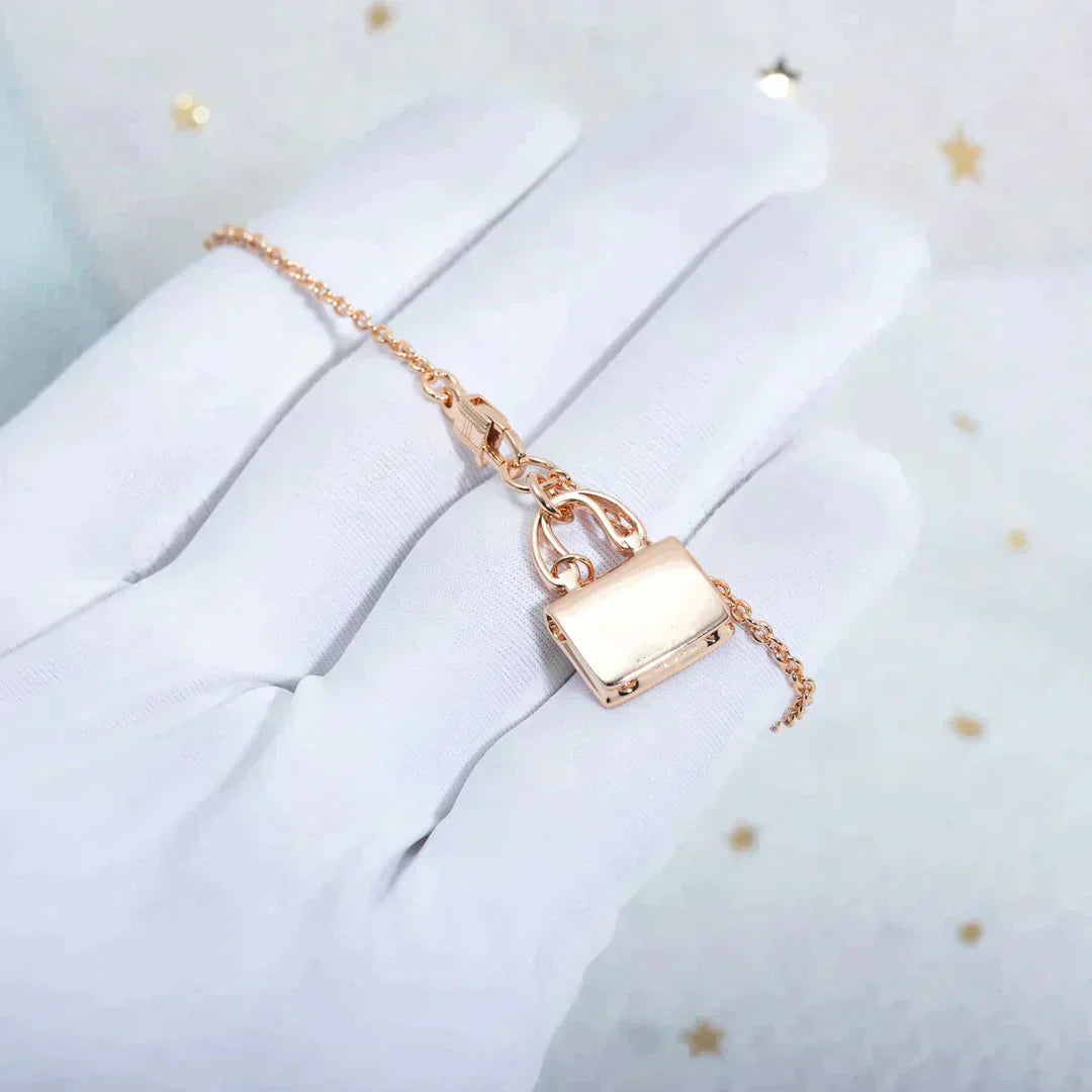 [Max Jewelry ]AMULETTE PEDANT ROSE GOLD NECKLACE