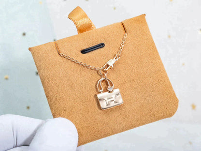 [Max Jewelry ]AMULETTE PEDANT ROSE GOLD NECKLACE