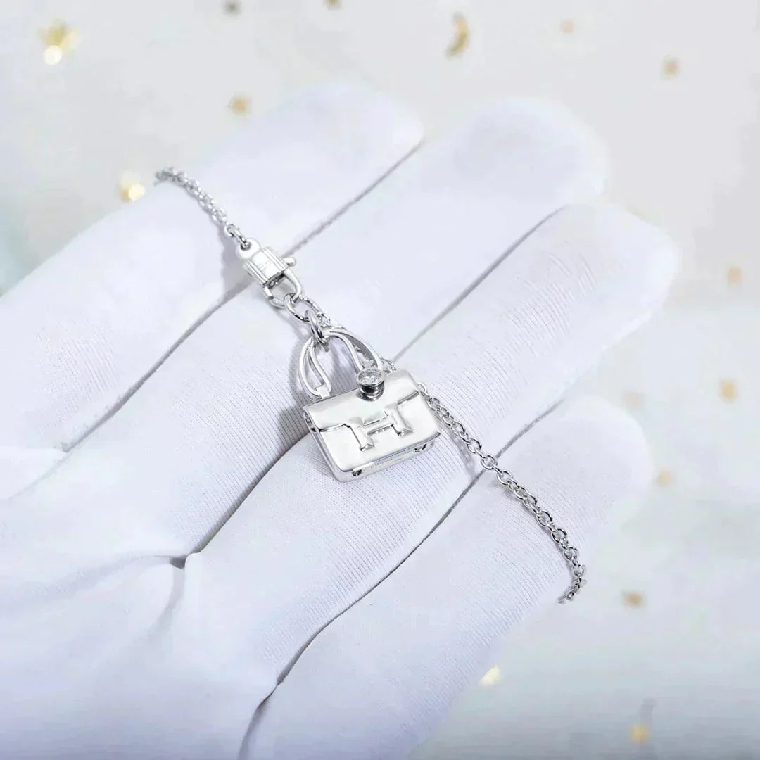 [Max Jewelry ]AMULETTE PEDANT SILVER NECKLACE
