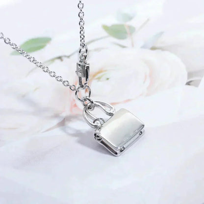 [Max Jewelry ]AMULETTE PEDANT SILVER NECKLACE