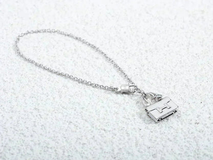 [Max Jewelry ]AMULETTE PEDANT SILVER NECKLACE