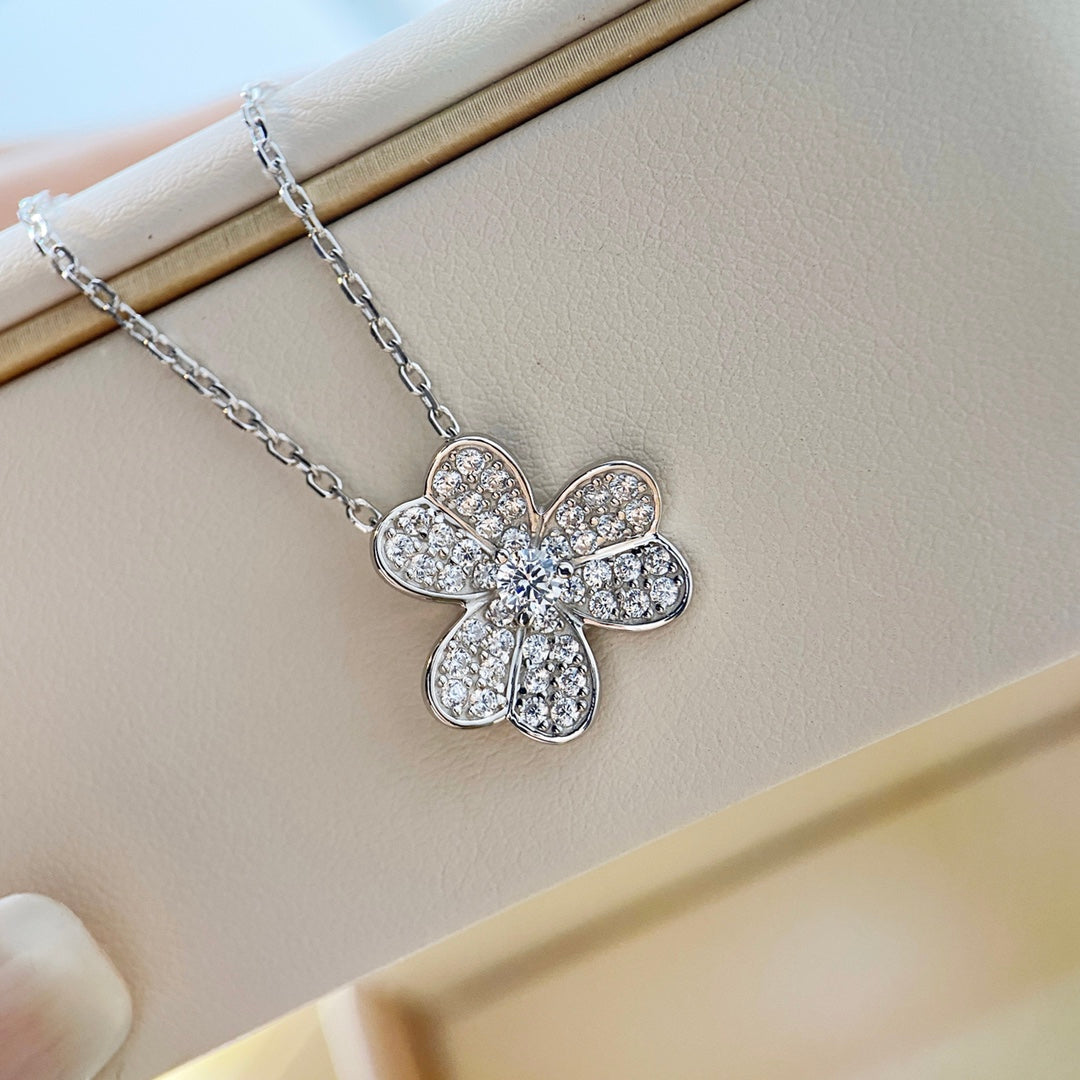 [Max Jewelry ]CLOVER DIAMOND NECKLACE SILVER
